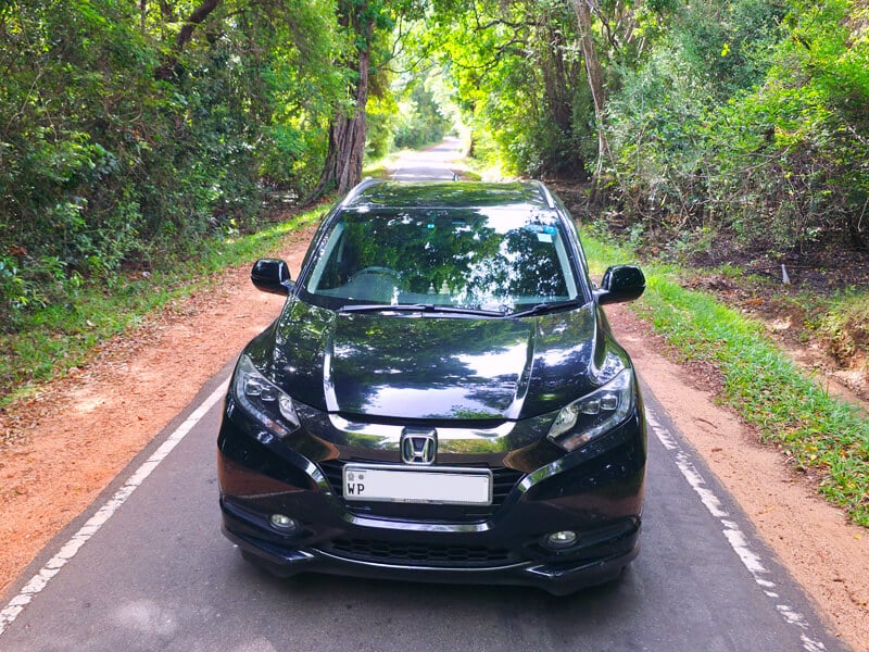 Black Vezel 1