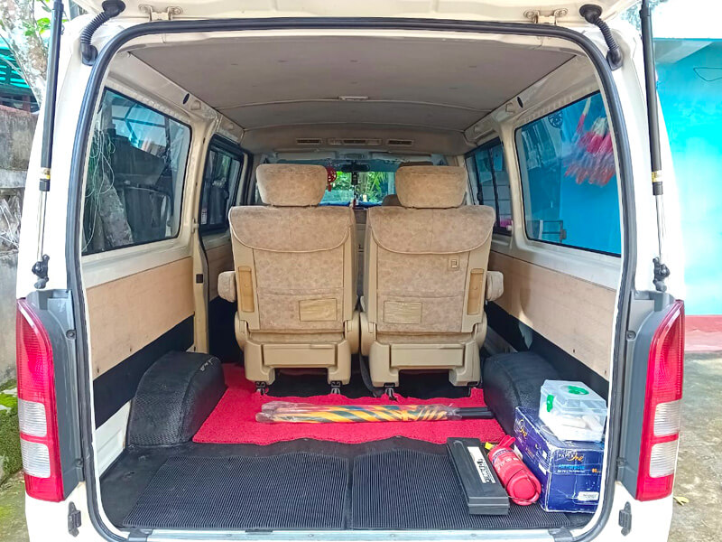 KDH Mini Van White 4
