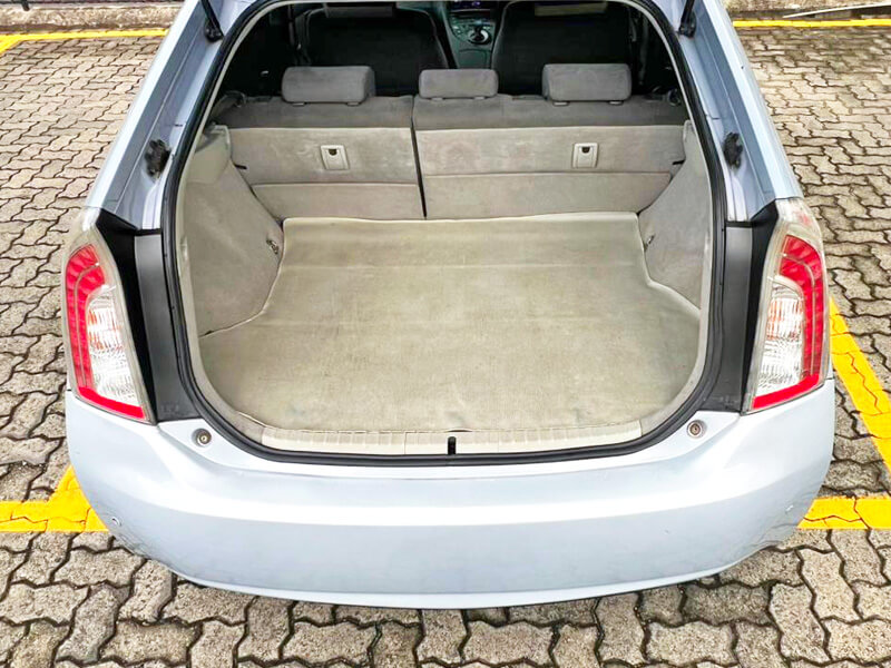 Prius Light Gray 4