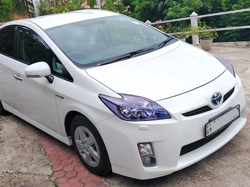 Prius White 1