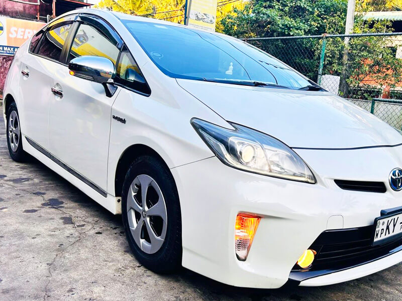 Prius White 2 1